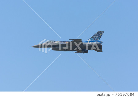 ギリシャ空軍F-16デモチーム「ゼウス」水平飛行 ギリシャ空軍F-16デモチーム「ゼウス」水平飛行 76197684