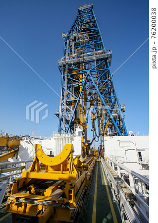 地球深部探査船の巨大なデリック（清水港・静岡） 76200038
