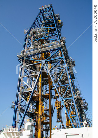 地球深部探査船の巨大なデリック（清水港・静岡） 76200040