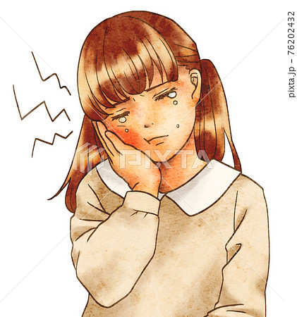 虫歯の子ども 76202432