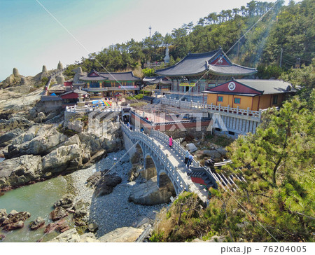 Scenery of haedong yonggungsa buddhist temple, Busan, South Korea, Asia 76204005