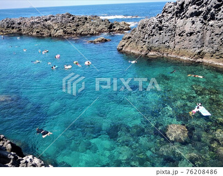 神津島の赤崎遊歩道 76208486