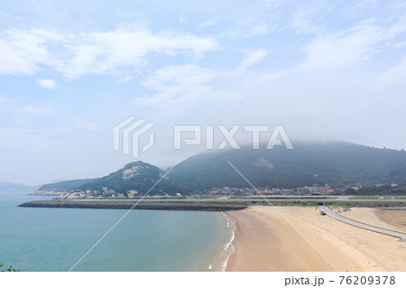 海沿い 沿岸 沖合 76209378