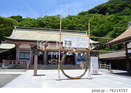 鹿児島市・照国神社の茅輪神事 鹿児島市・照国神社の茅輪神事 76214597