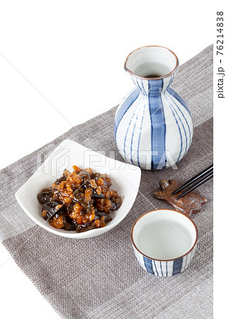 茄子のもろみ漬けと日本酒で晩酌 茄子のもろみ漬けと日本酒で晩酌 76214838