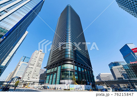 都市風景 東京 大手町駅付近のオフィス街 都市風景 東京 大手町駅付近のオフィス街 76215847