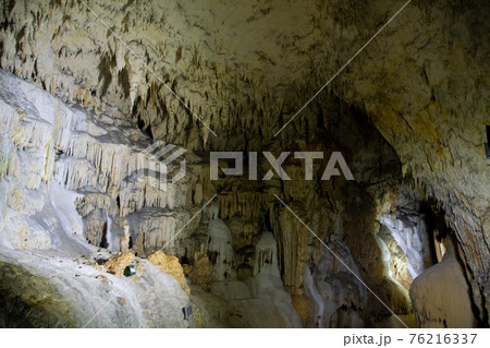 日本の沖永良部島の鍾乳洞で有名な昇竜洞 76216337