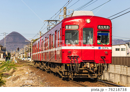 ことでん琴平線1200形1211F(京急700形リバイバルカラー)空港通り～一宮