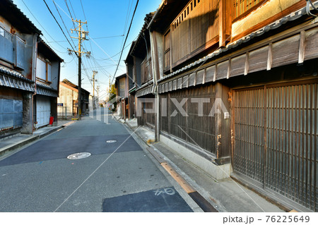 三重県　津市　阿漕の町並み 76225649
