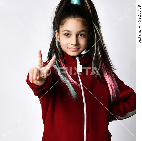 pre-teen models Alamy