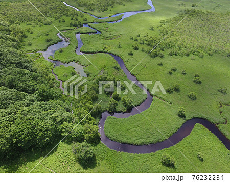 空撮・夏の釧路湿原(北海道・鶴居村) 空撮・夏の釧路湿原(北海道・鶴居村) 76232234