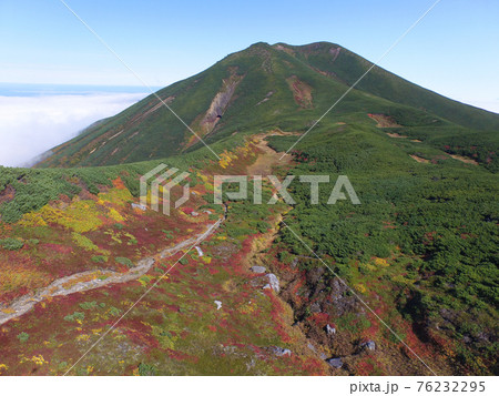 空撮・秋の知床連山(北海道・知床) 空撮・秋の知床連山(北海道・知床) 76232295