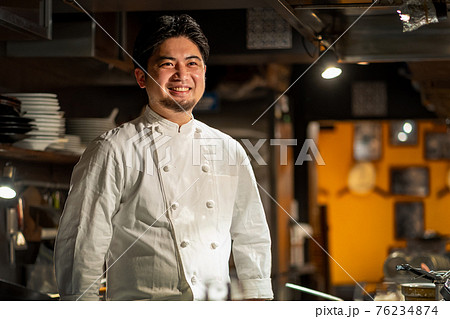 シェフ レストラン 76234874
