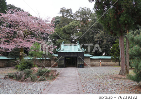 尾張徳川家の菩提寺 定光寺にある徳川義直公廟所 76239332