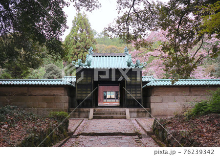 尾張徳川家の菩提寺 定光寺にある徳川義直公廟所 76239342