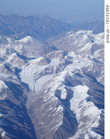 天山山脈 テンシャン山脈 新疆ウイグル自治区 定期便より空撮 天山山脈 テンシャン山脈 新疆ウイグル自治区 定期便より空撮 76242966