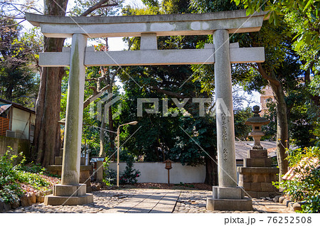 代々木八幡宮　鳥居 76252508