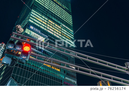 午後　渋谷スカイ　渋谷　夜空　都心　渋谷スクランブスクエア　スクランブル交差点　空　オフィス 76256174