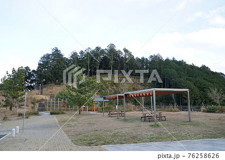 長篠の戦い　古戦場　長篠設楽原PAからみる織田信長本陣 76258626