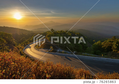 Beautiful scenery of Inthanon mountain and winding road in morning  on Doi Inthanon national park viewpoint, Chiang Mai, Thailand 76265863