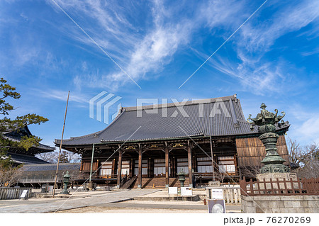三重県津市一身田　高田本山専修寺の立派な御影堂 76270269