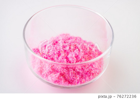 ちらし寿司のトッピング・桜でんぶ 76272236