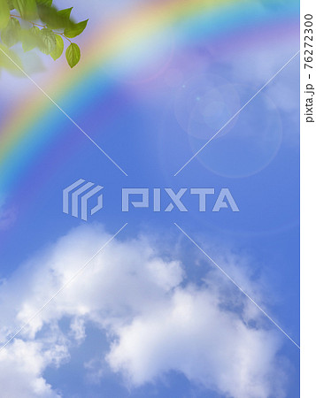 青空と虹のさわやかな素材 複数のバリエーションがあります 複数のバリエーションがありますのイラスト素材