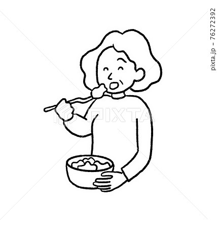 サラダを食べるシニア女性の線画イラストのイラスト素材