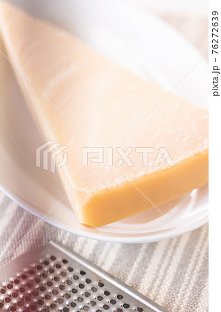 パルミジャーノレッジャーノ 76272639