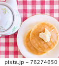 甘いパンケーキでおやつの時間 76274650