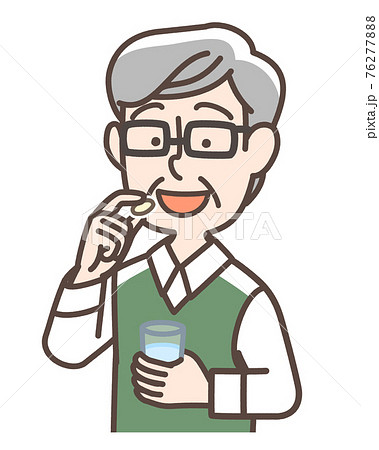 薬、サプリメントなどの錠剤をのむおじいさん 76277888