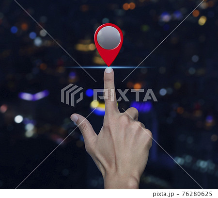 Map pointer navigation concept 76280625