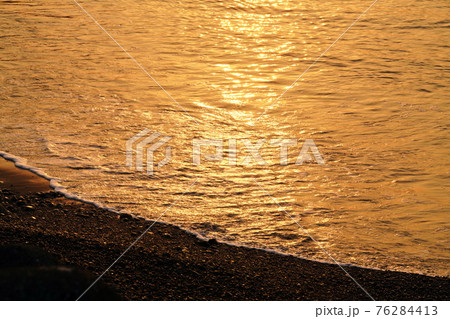穏やかな久礼海岸 穏やかな久礼海岸 76284413