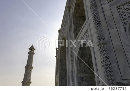 Picture of Crown of the Palaces - Taj Mahal in Agra, Uttar Pradesh, India Picture of Crown of the Palaces - Taj Mahal in Agra, Uttar Pradesh, India 76287755