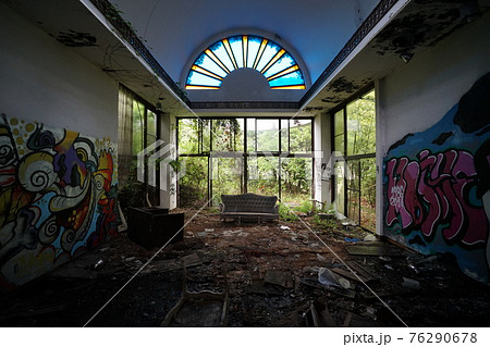 廃墟　香川県　来光山聖福院　廃宗教施設　宗教施設　廃教会 76290678