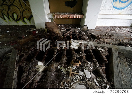 廃墟　香川県　来光山聖福院　廃宗教施設　宗教施設　廃教会 76290708