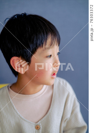 勉強嫌いなお調子者の小学生 76303372