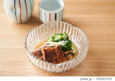 うざく（きゅうりと鰻の酢の物） 76305455