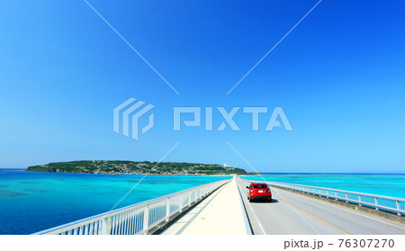 夏の沖縄　古宇利島ドライブ 76307270