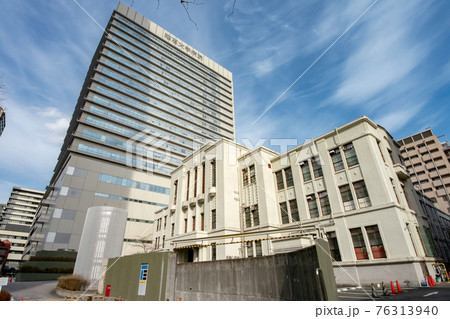 東京都港区西新橋の慈恵大学病院 76313940
