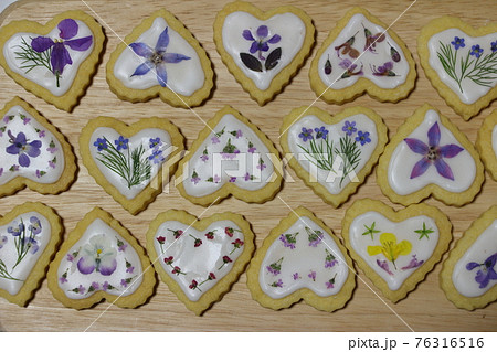 野の花とハーブのクッキー 76316516