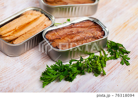 Canned seafood, melva fish fillets preserved in oi Canned seafood, melva fish fillets preserved in oi 76318094