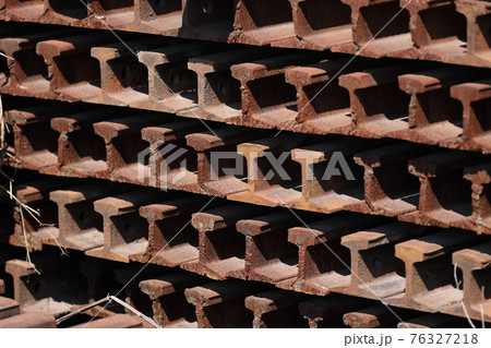 レールとガードレールの錆 76327218