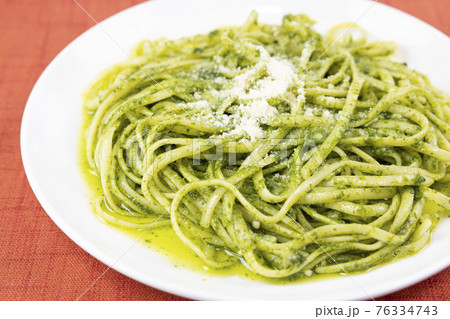 美味しいバジルソースパスタ 美味しいバジルソースパスタ 76334743