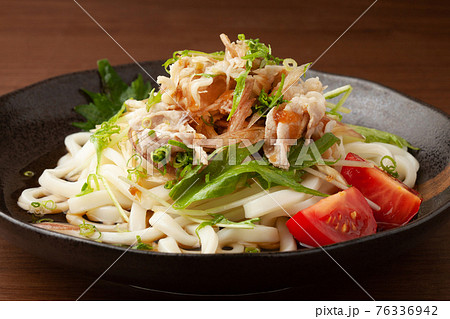 ミョウガの冷しゃぶうどん ミョウガの冷しゃぶうどん 76336942