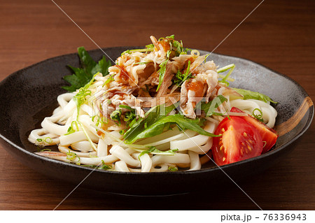 ミョウガの冷しゃぶうどん 76336943