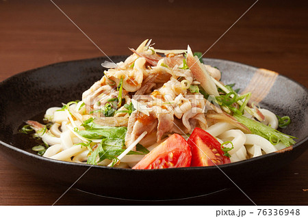 ミョウガの冷しゃぶうどん ミョウガの冷しゃぶうどん 76336948