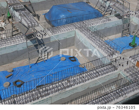 病院の基礎工事が進行中です 病院の基礎工事が進行中です 76346105