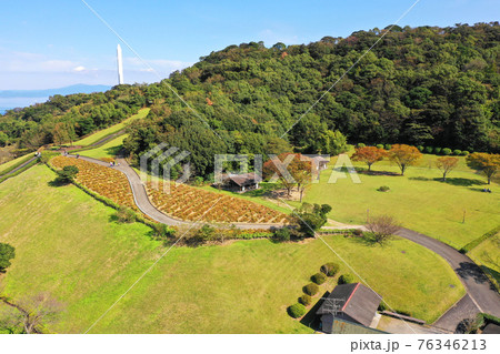鹿児島市の錦江湾公園の上空から 76346213