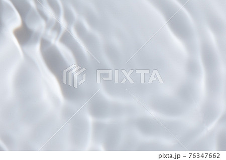 水の泡・水面・水中・水の素材。健康や医療、環境やライフスタイル、飲料のイメージ。 76347662